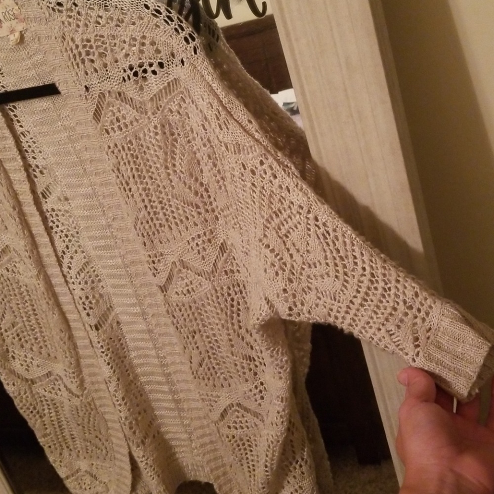 Cardigan - Picture 2 of 4